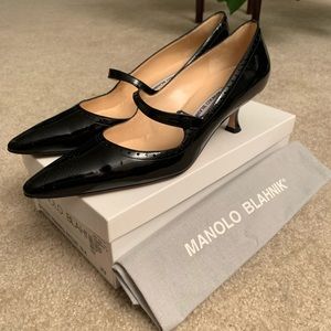 MANOLO BLAHNIK Black C Specari Mary Jane Pumps